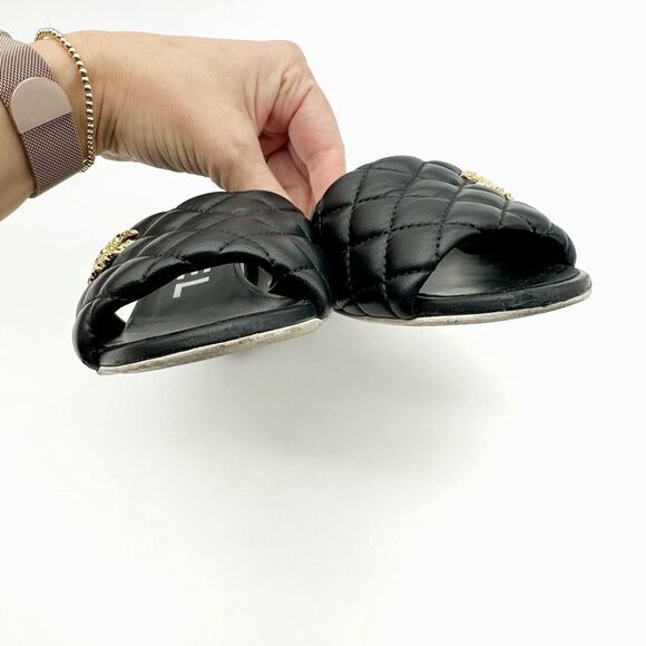 CHANEL 2022 Black Quilted Leather Slide Heels Size 38.5 Interlocking CC Mules - Picture 6 of 14